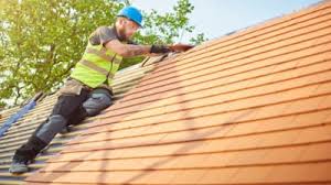 Best Roof Leak Repair  in Raymond, WI